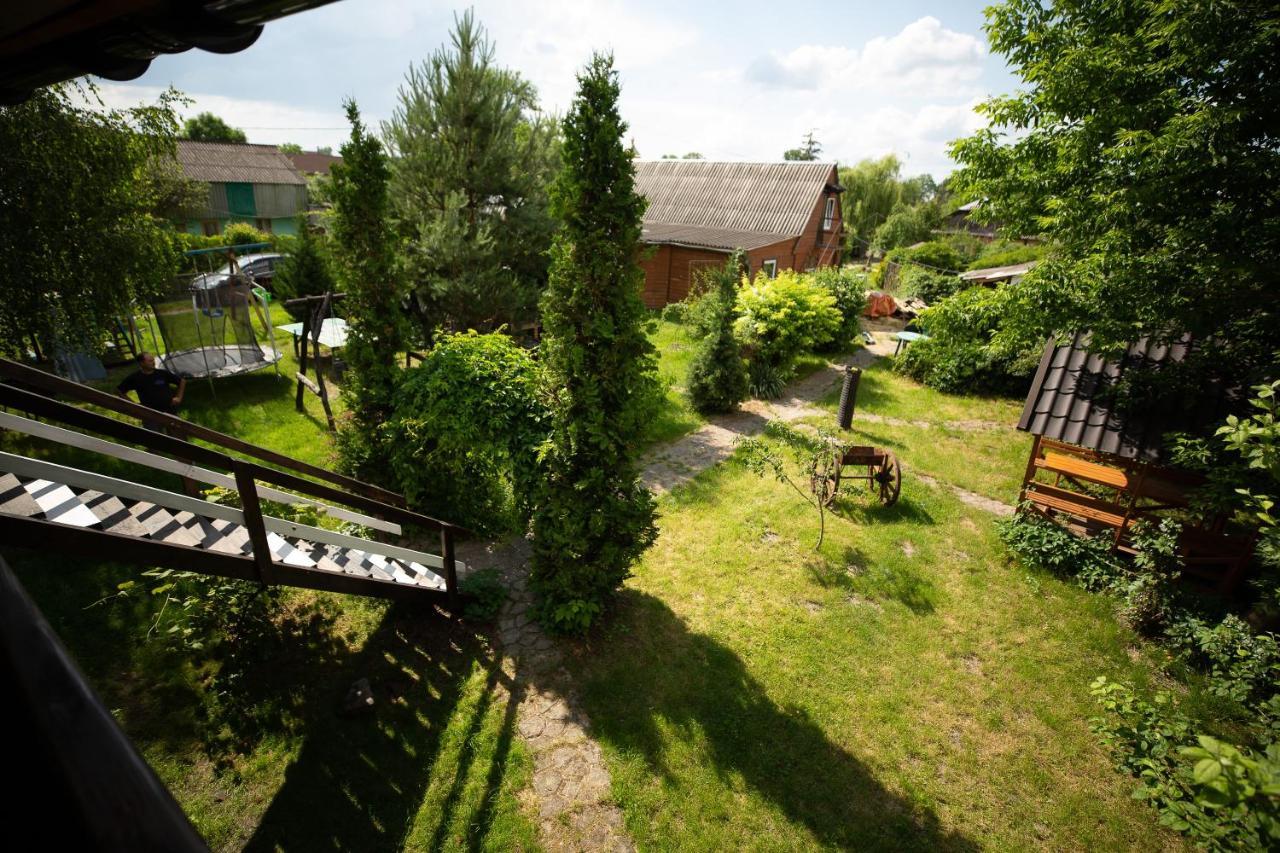 Sadyba U Gansa Svityaz' Buitenkant foto